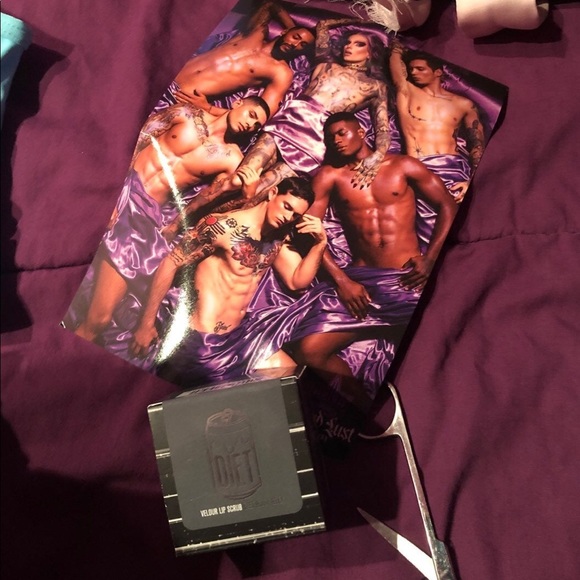 jeffree star diet root beer lip scrub - Picture 2 of 5